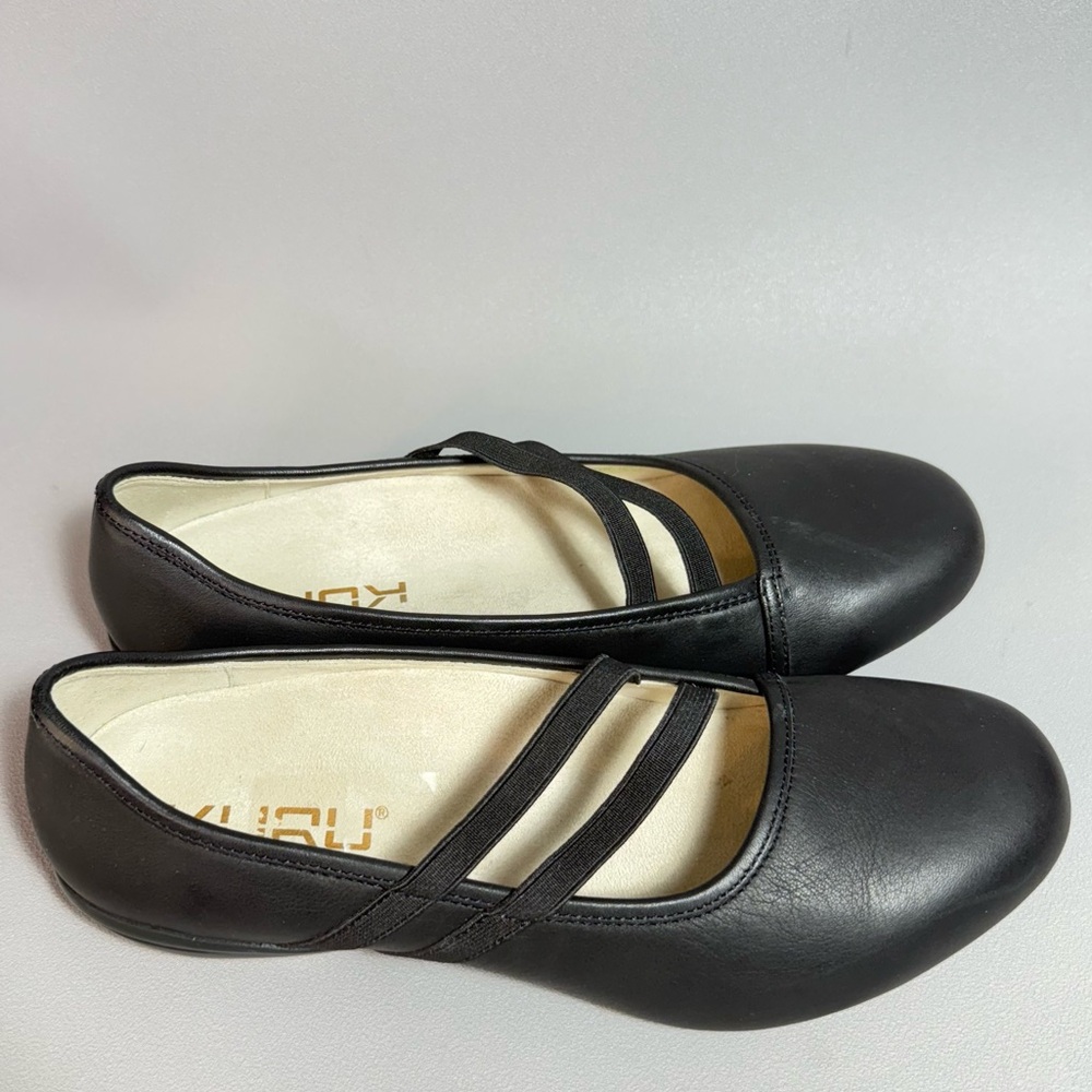 KURU Bella Black Leather Elastic Strap Mary Jane Ballet Flats - Picture 4 of 12